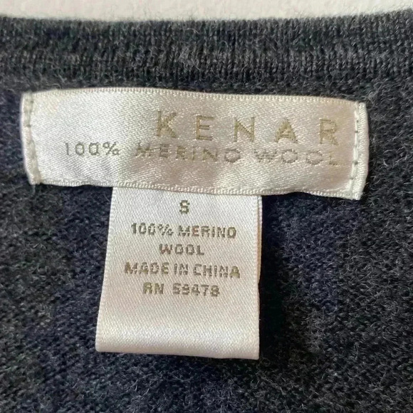 Kenar 100% Merino Wool Argyle V-Neck Sweater, Small (Fits Like XS), Vintage - Picture 4 of 10